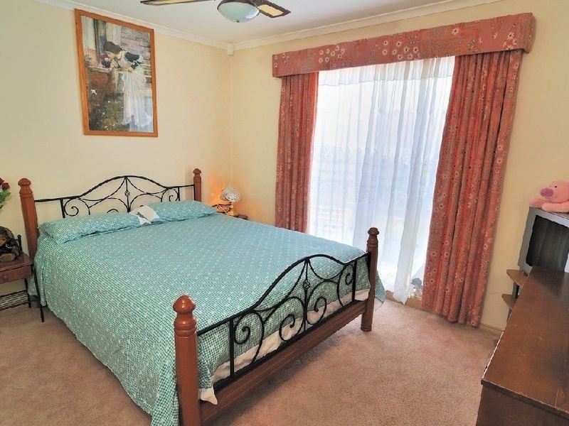 6 Yasmin Court, Hampton Park VIC 3976