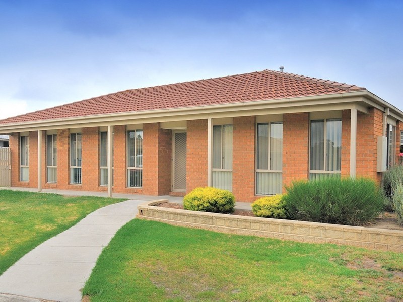 12 Justin Court, Narre Warren VIC 3805