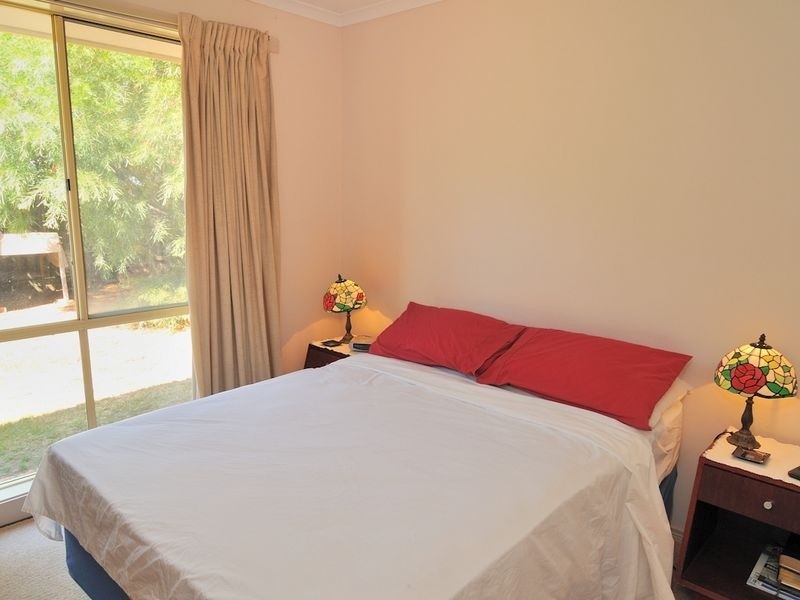 11 Mahogany Close, Hampton Park VIC 3976