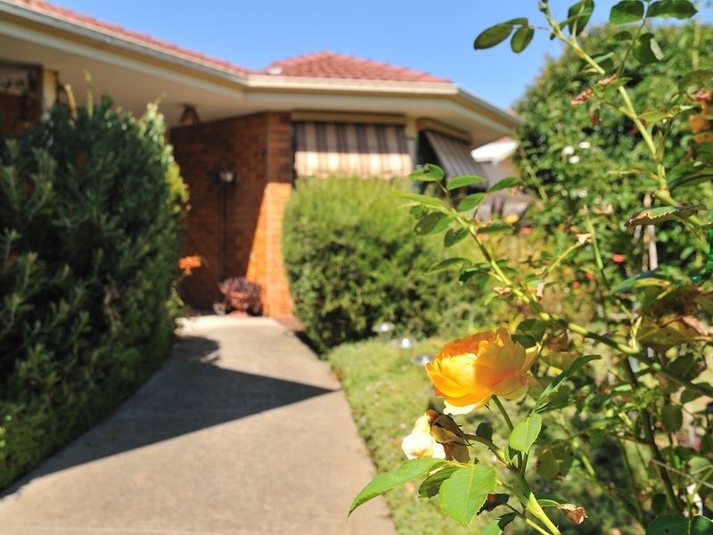 11 Mahogany Close, Hampton Park VIC 3976