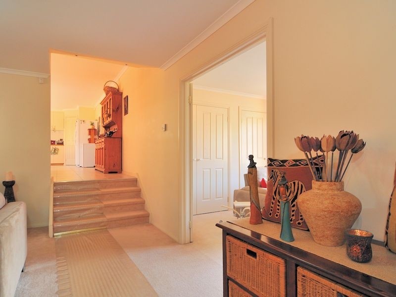 83 Bemersyde Drive, Berwick VIC 3806