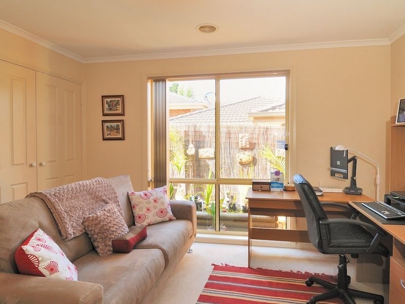 83 Bemersyde Drive, Berwick VIC 3806