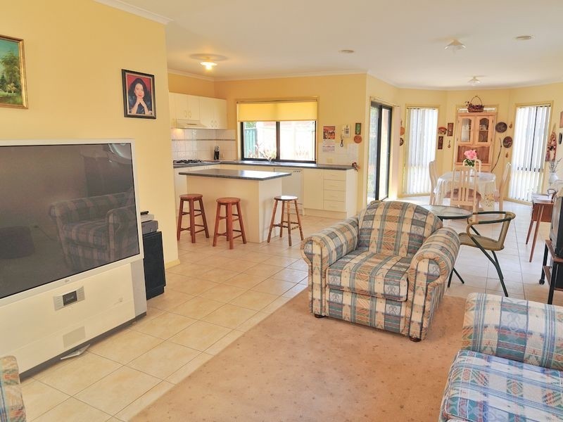 3 Rich Walk, Narre Warren South VIC 3805