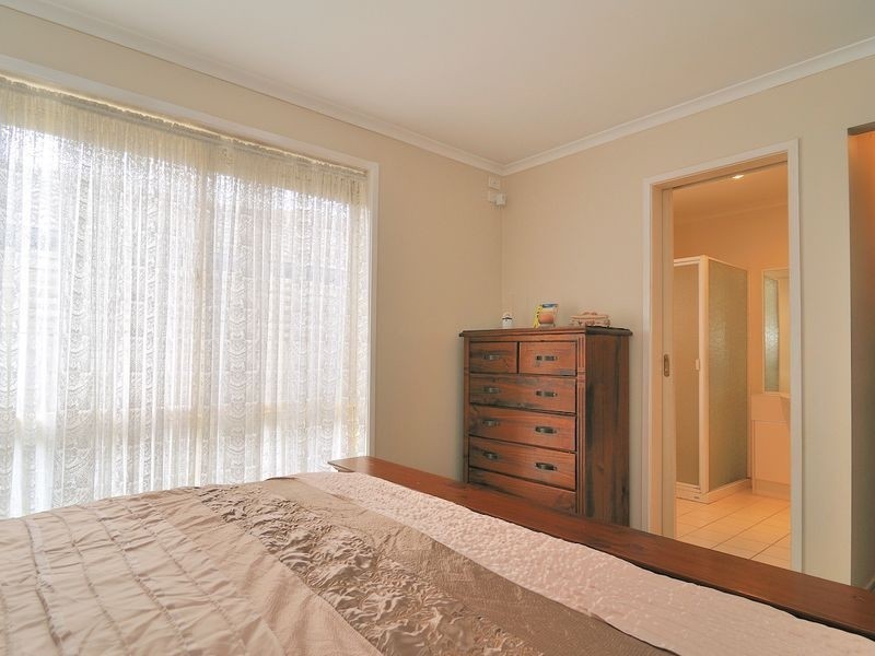 17 Pelican Court, Narre Warren South VIC 3805