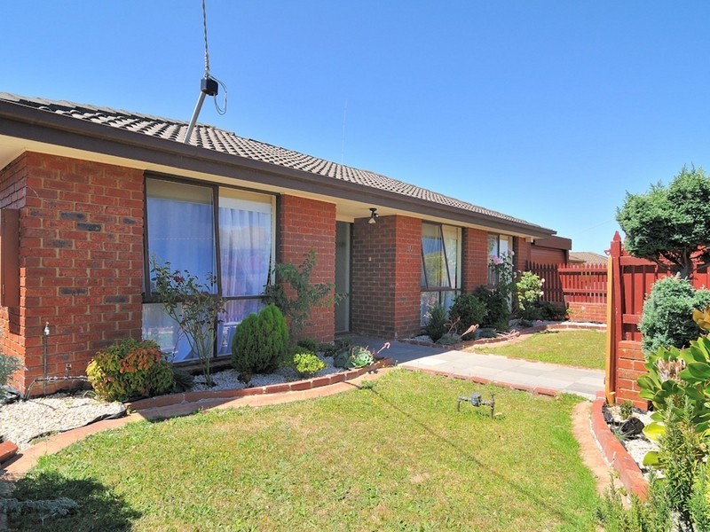 49 Springfield Crescent, Hampton Park VIC 3976
