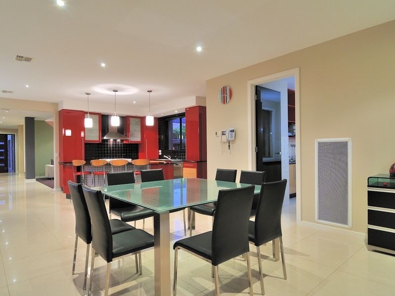21 Riverglen Road, Berwick VIC 3806
