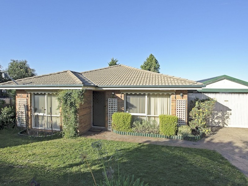 49 Michelle Drive, Hampton Park VIC 3976