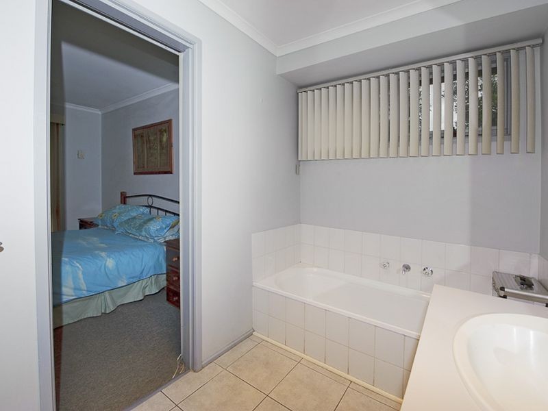 49 Michelle Drive, Hampton Park VIC 3976