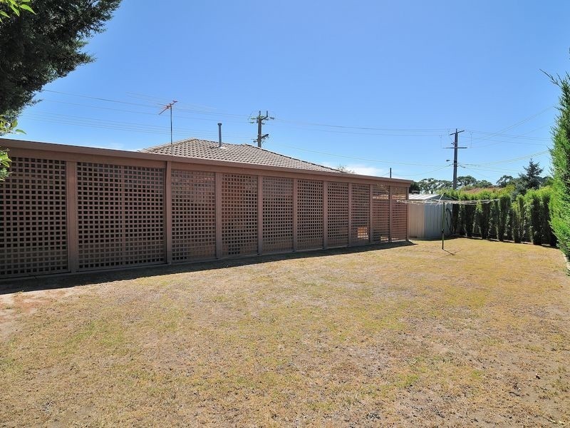120 Warana Drive, Hampton Park VIC 3976