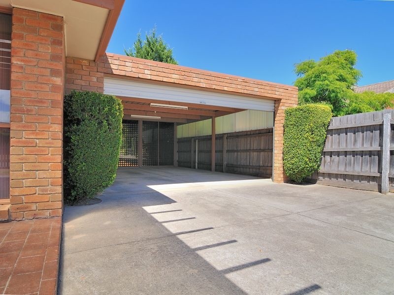 120 Warana Drive, Hampton Park VIC 3976
