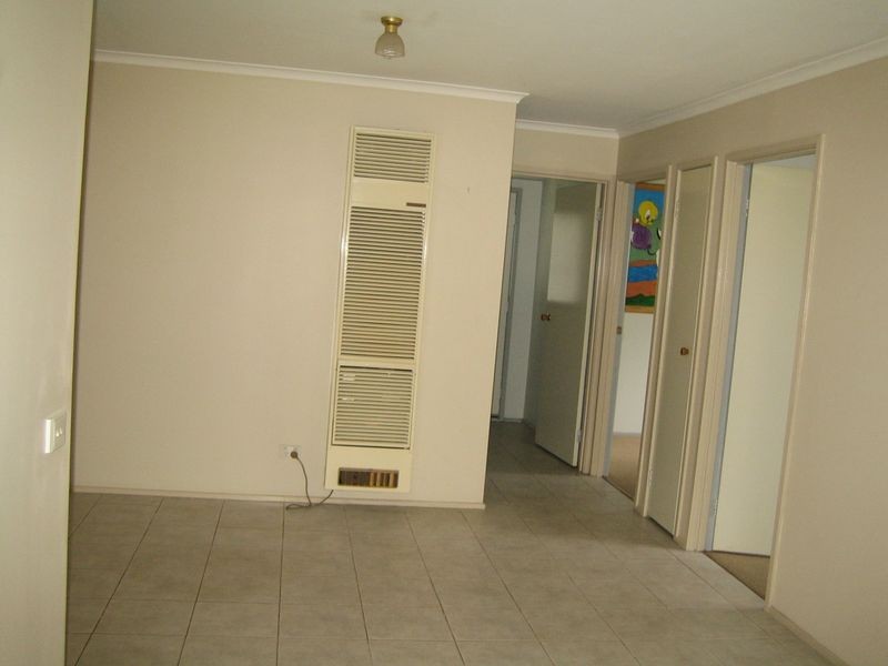 49 Michelle Drive, Hampton Park VIC 3976