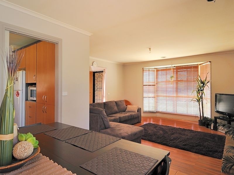 5 Narellan Drive, Hampton Park VIC 3976