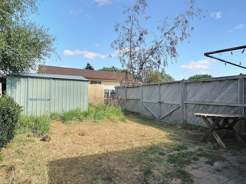 5 Narellan Drive, Hampton Park VIC 3976