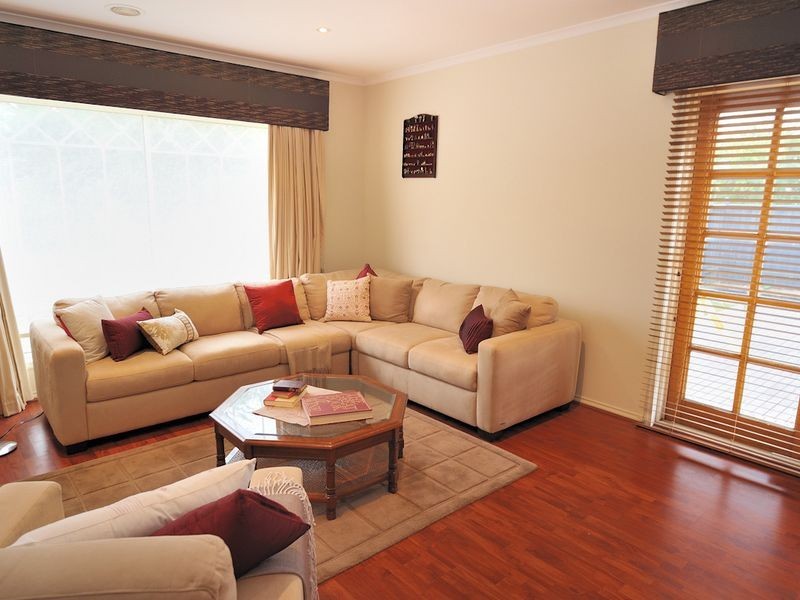 78 Edgbaston Circuit, Berwick VIC 3806