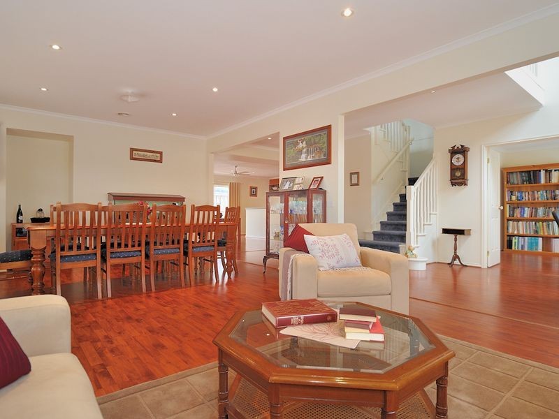 78 Edgbaston Circuit, Berwick VIC 3806