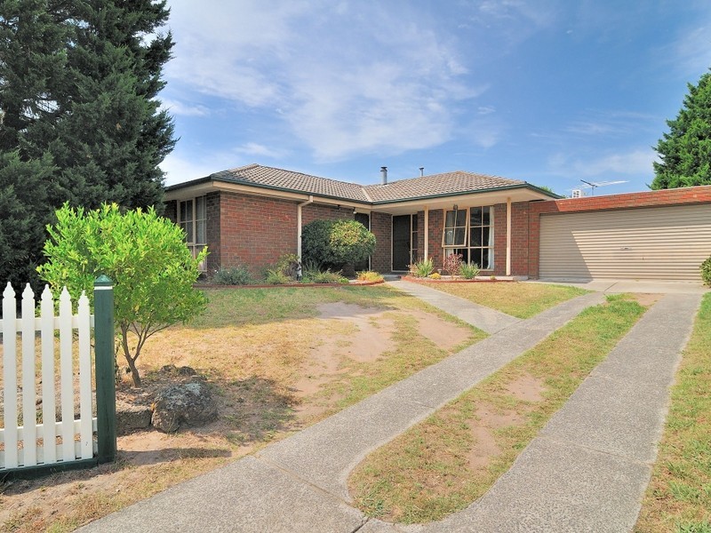 28 Cairns Road, Hampton Park VIC 3976