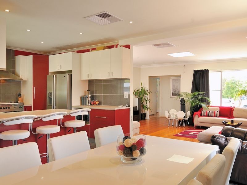 30 Bride Avenue, Hampton Park VIC 3976
