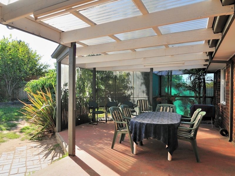 19 Isaac Edey Place, Hampton Park VIC 3976