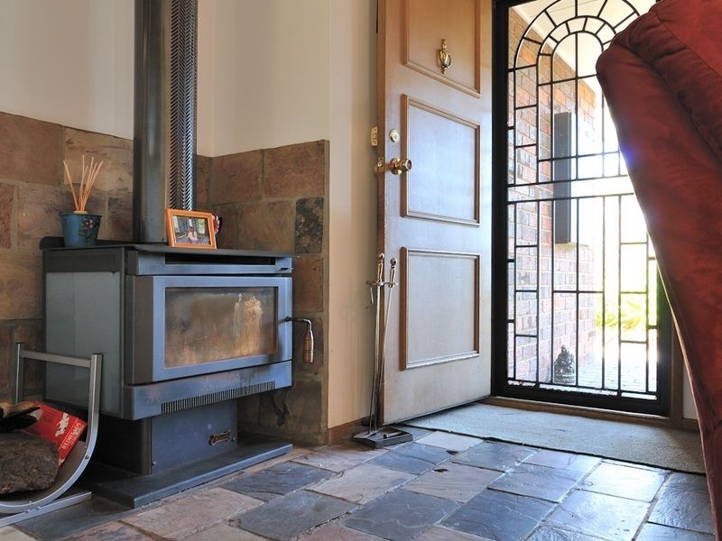 19 Isaac Edey Place, Hampton Park VIC 3976