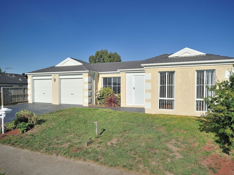 10 Hadley Circuit, Narre Warren South VIC 3805