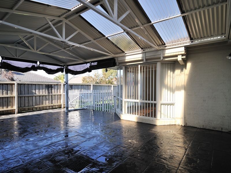 10 Hadley Circuit, Narre Warren South VIC 3805