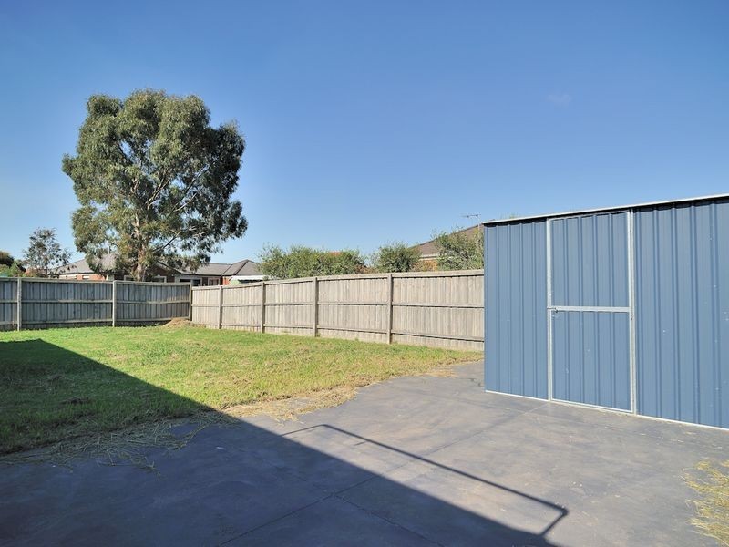 10 Hadley Circuit, Narre Warren South VIC 3805
