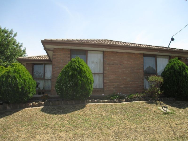 103 Warana Drive, Hampton Park VIC 3976