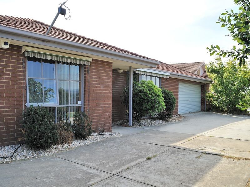52 Leopold Crescent, Hampton Park VIC 3976