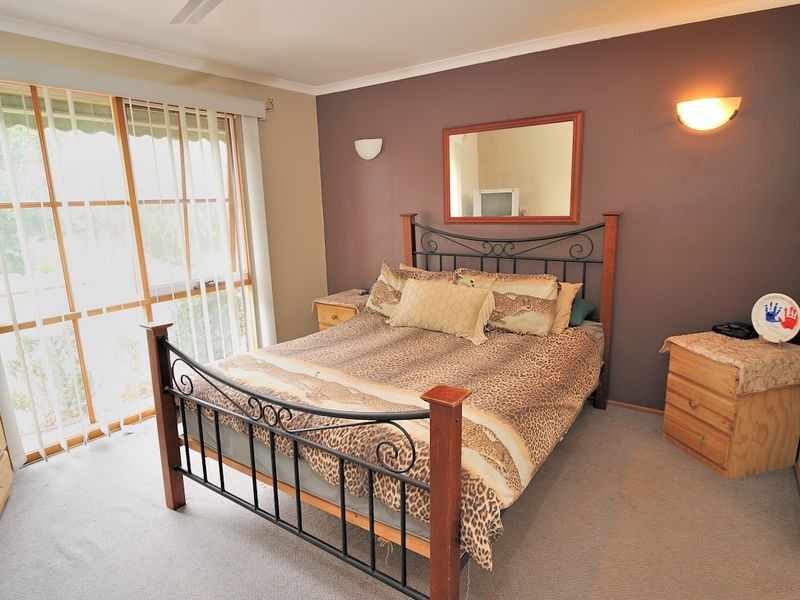 52 Leopold Crescent, Hampton Park VIC 3976