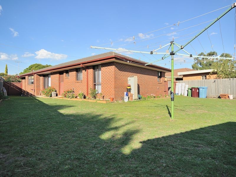 8 Craigie Court, Hampton Park VIC 3976