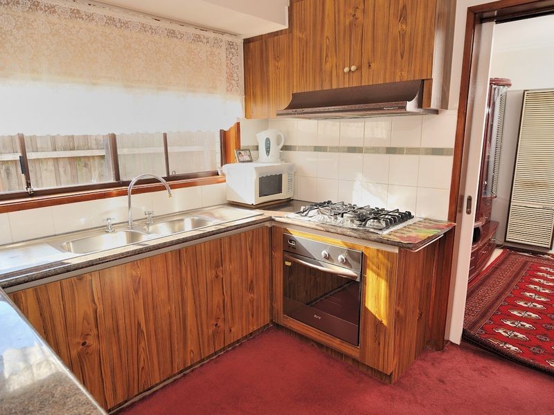 8 Craigie Court, Hampton Park VIC 3976