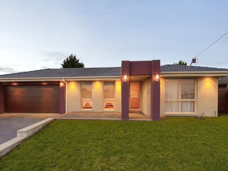 13 Harvey Court, Hampton Park VIC 3976