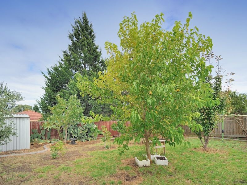 68 Warana Drive, Hampton Park VIC 3976