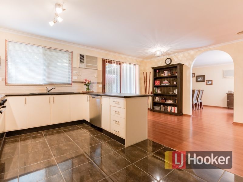 31 Kerrison Drive, Hampton Park VIC 3976