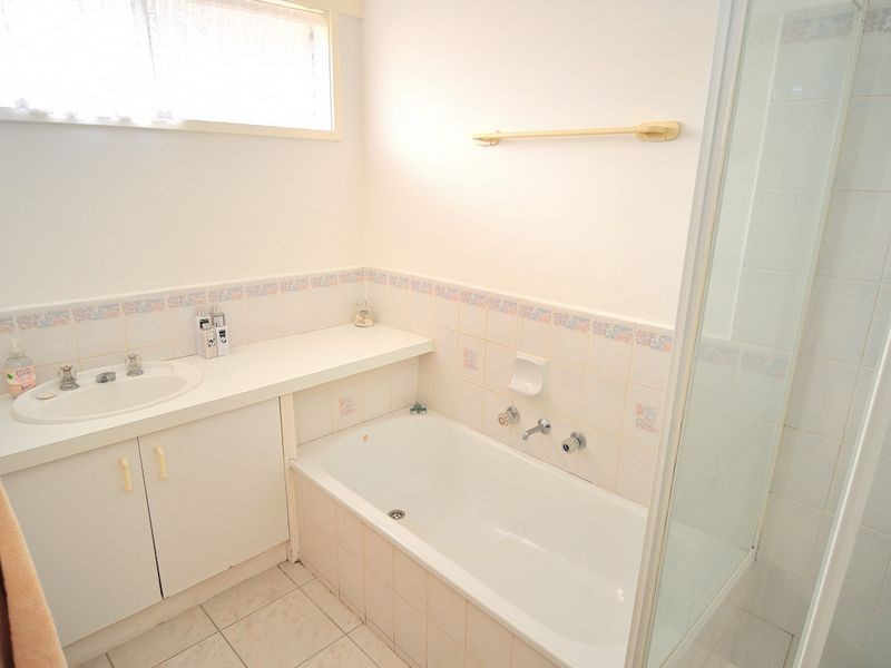 3 Jessica Drive, Hampton Park VIC 3976