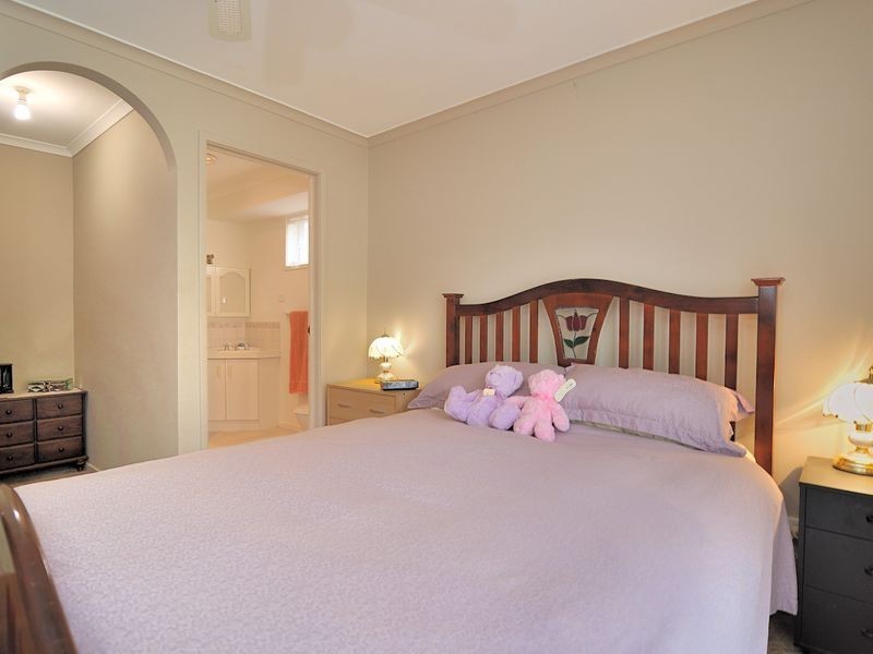 3 Jessica Drive, Hampton Park VIC 3976