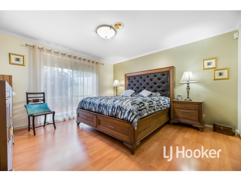 20 Mahogany Close, Hampton Park VIC 3976