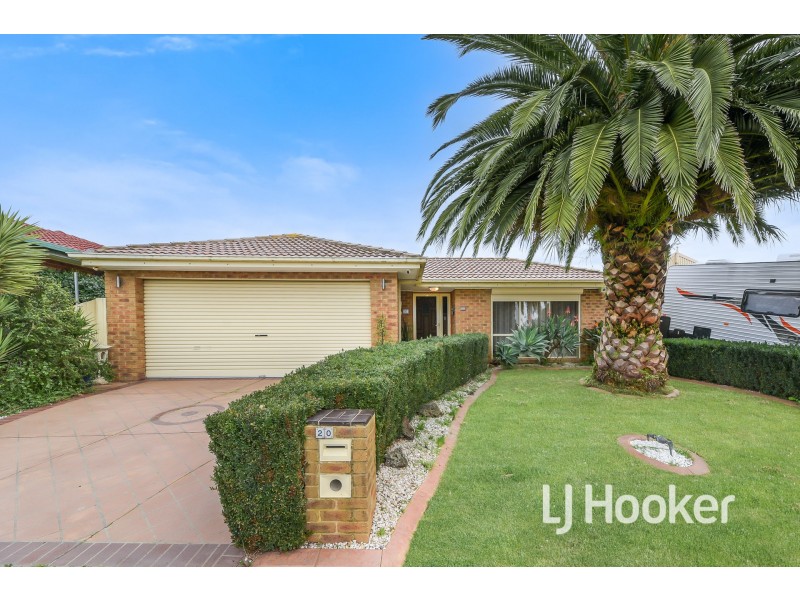 20 Mahogany Close, Hampton Park VIC 3976