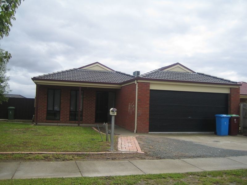 10 Bookham Way, Cranbourne West VIC 3977