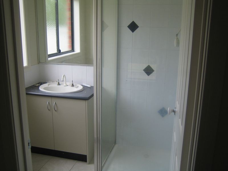 10 Bookham Way, Cranbourne West VIC 3977