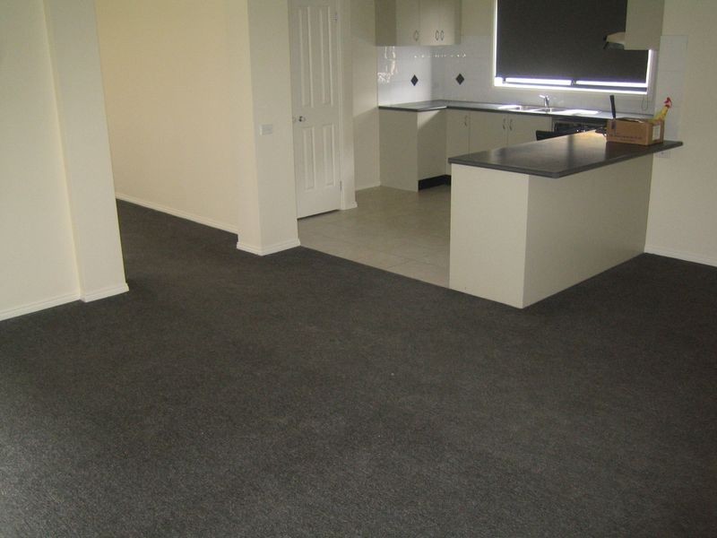 10 Bookham Way, Cranbourne West VIC 3977