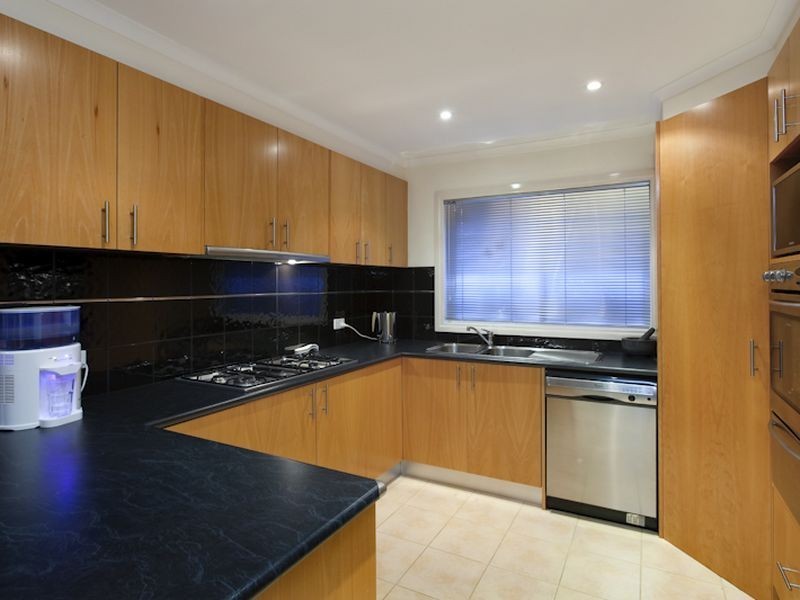 10 Franklin Parade, Lynbrook VIC 3975