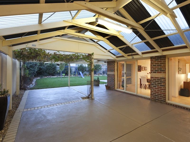 10 Franklin Parade, Lynbrook VIC 3975