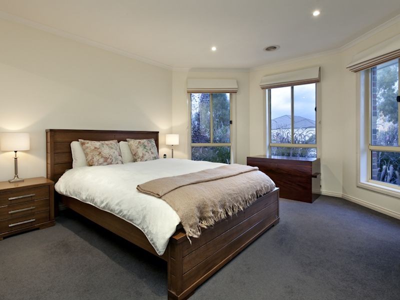 10 Franklin Parade, Lynbrook VIC 3975