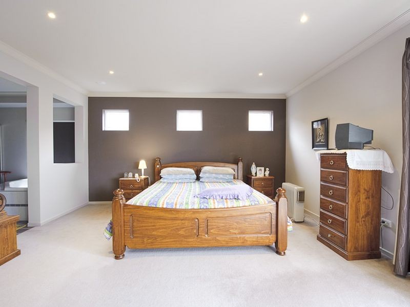 7 Cedarwood Crescent, Berwick VIC 3806