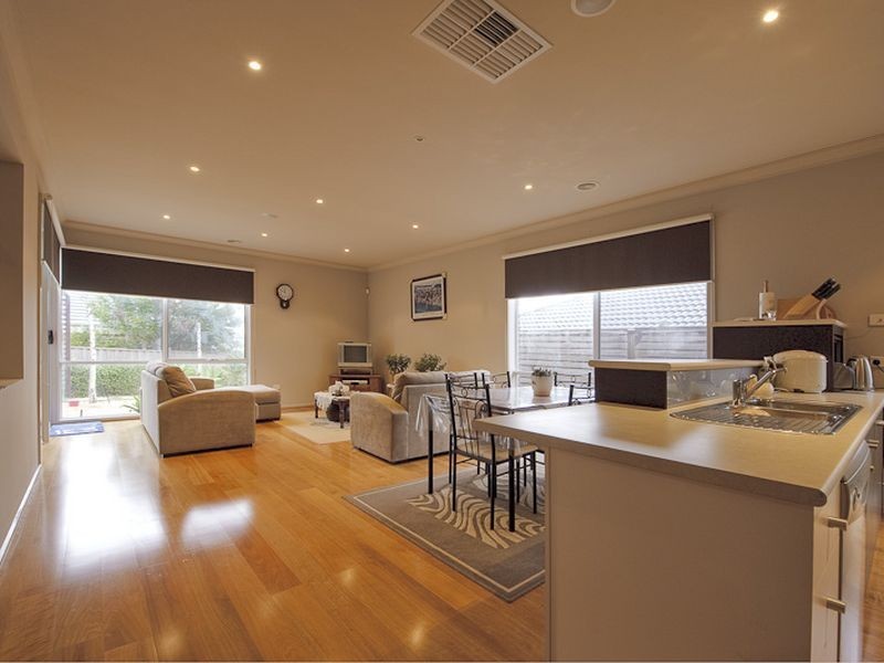 7 Cedarwood Crescent, Berwick VIC 3806