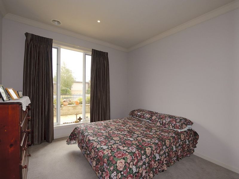 7 Cedarwood Crescent, Berwick VIC 3806