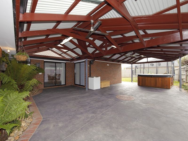 9 Pledger Close, Narre Warren South VIC 3805