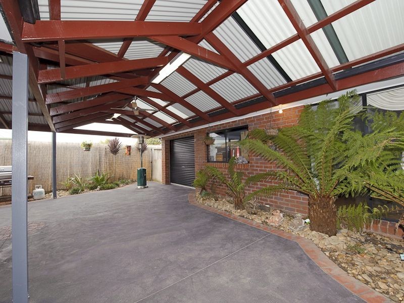 9 Pledger Close, Narre Warren South VIC 3805
