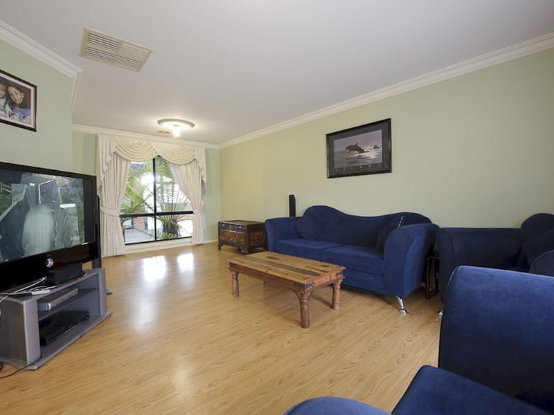 9 Pledger Close, Narre Warren South VIC 3805